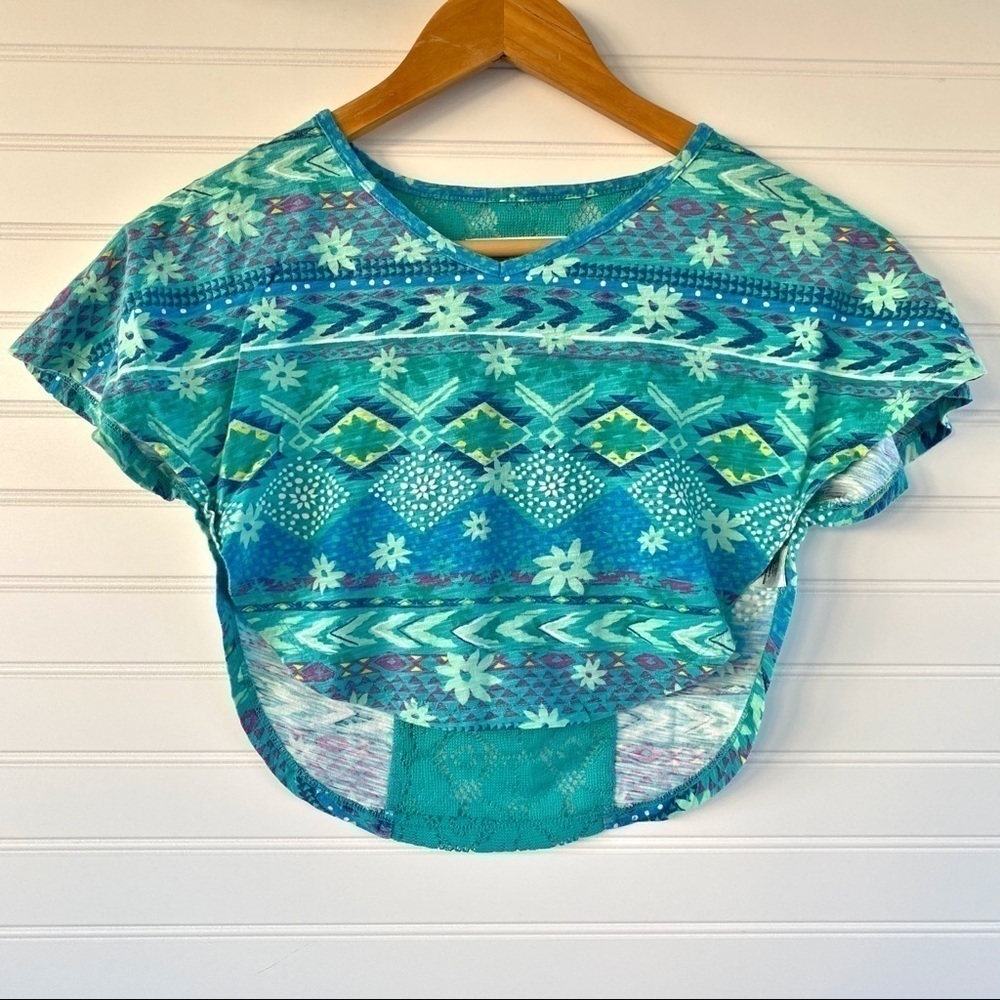 Route 66 Crop Top Medium Teal Southwestern Lace Back Geometric Tee